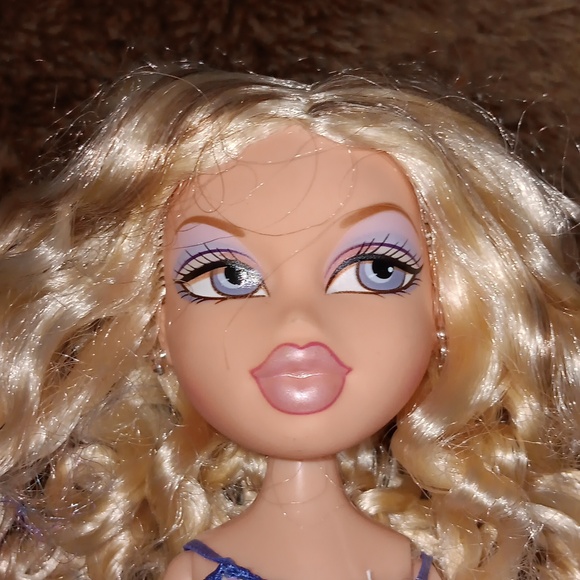 Bratz custome doll Cloe Ooak - Picture 8 of 9